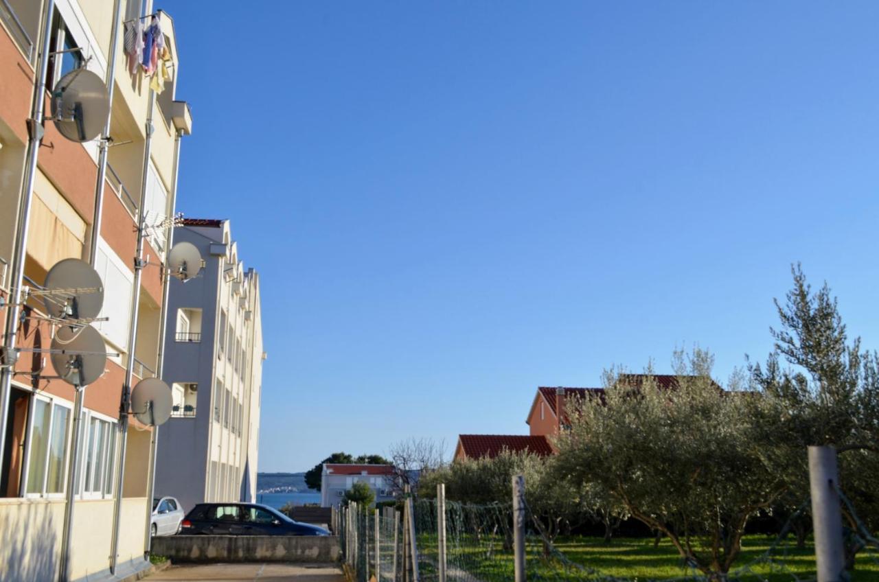 Mihaela Studio Apartmans 150M Near The Beach Каштела Екстер'єр фото