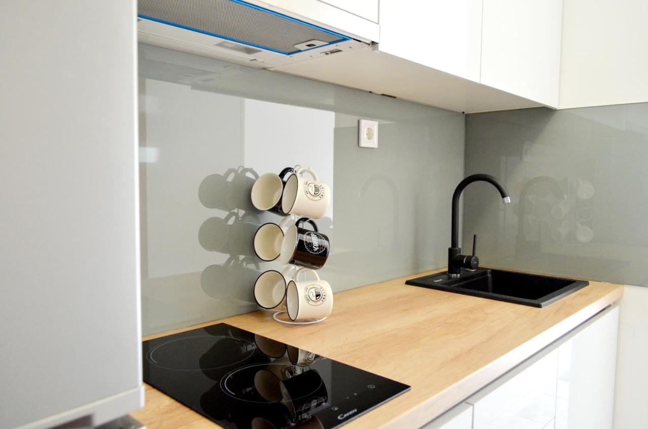 Mihaela Studio Apartmans 150M Near The Beach Каштела Екстер'єр фото