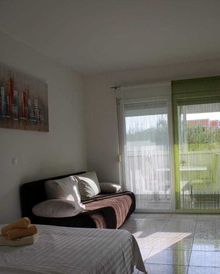 Mihaela Studio Apartmans 150M Near The Beach Каштела Екстер'єр фото